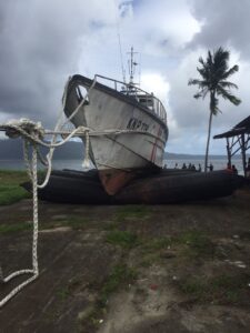 KAPAL KNP 338 SAAT DIATAS DOCK